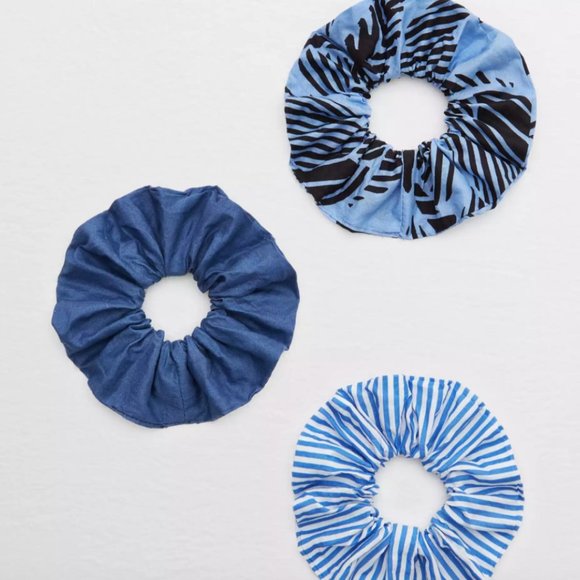 American Eagle Outfitters Accessories - American Eagle Blue Scrunchies  NWT